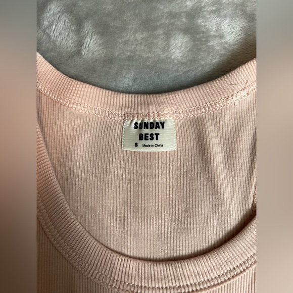 Sunday Best Cropped Tank - Picture 2 of 4